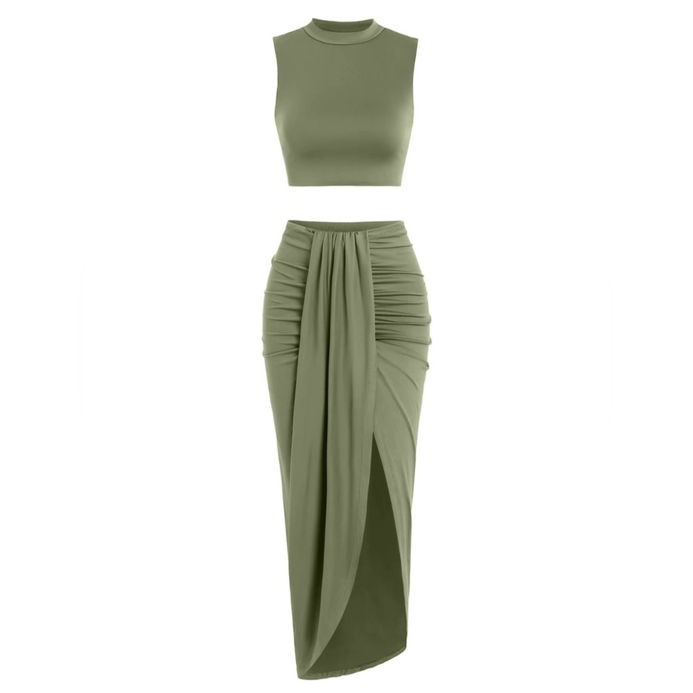 Women's Solid Crop Top & Ruched Asymmetrical Split Skirt Two-piece Set - Olive